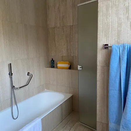 Apartman Punta D'oro With Garden, Parking Place And Access At 300 M *
